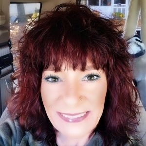 Meet your Posher, Dana